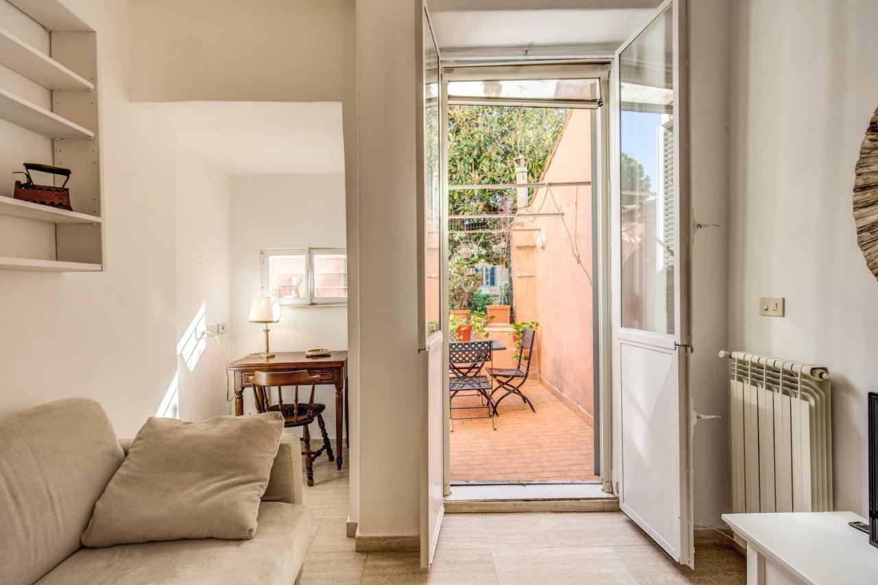 Guesthouse O Affittacamere Casa Fienaroli 2 روما المظهر الخارجي الصورة