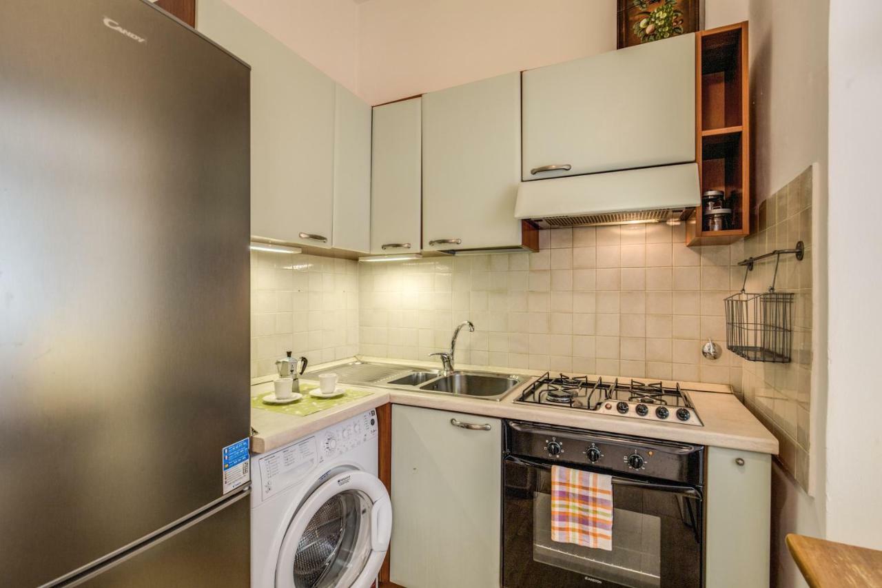 Guesthouse O Affittacamere Casa Fienaroli 2 روما المظهر الخارجي الصورة