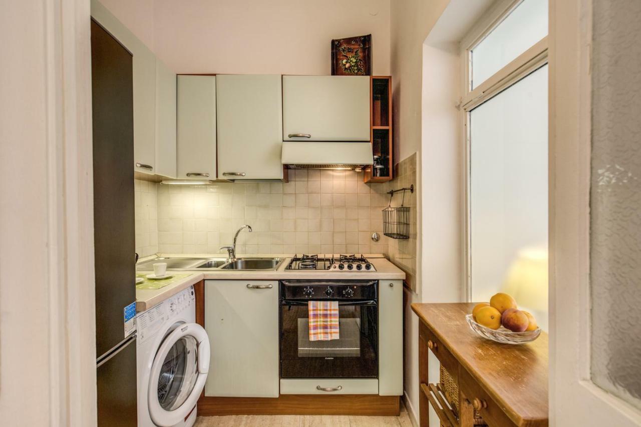 Guesthouse O Affittacamere Casa Fienaroli 2 روما المظهر الخارجي الصورة